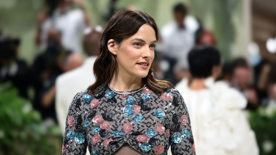 競売の差し止めを請求したエルビスの孫、ダニエル・ライリー・キーオさん/Dimitrios Kambouris/Getty Images for The Met Museum/Vogue)
