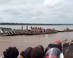 船が川で転覆、８０人死亡　コンゴ民主共和国