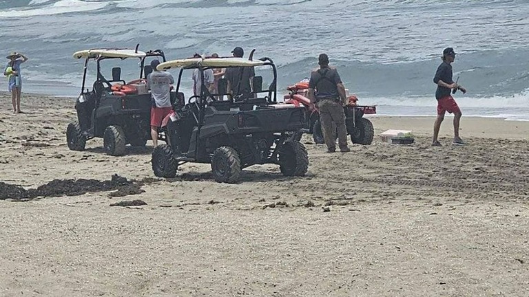 米フロリダ州の海岸で、引き波にさらわれて男女２人が死亡した/Martin County Sheriff's Office