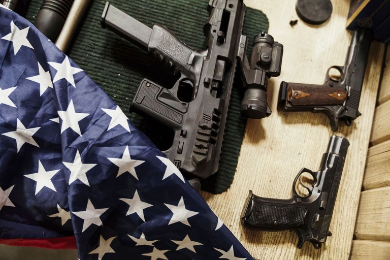 米医務総監が銃暴力の危機に関して異例の勧告を出した/Westend61/Getty Images via CNN Newsource