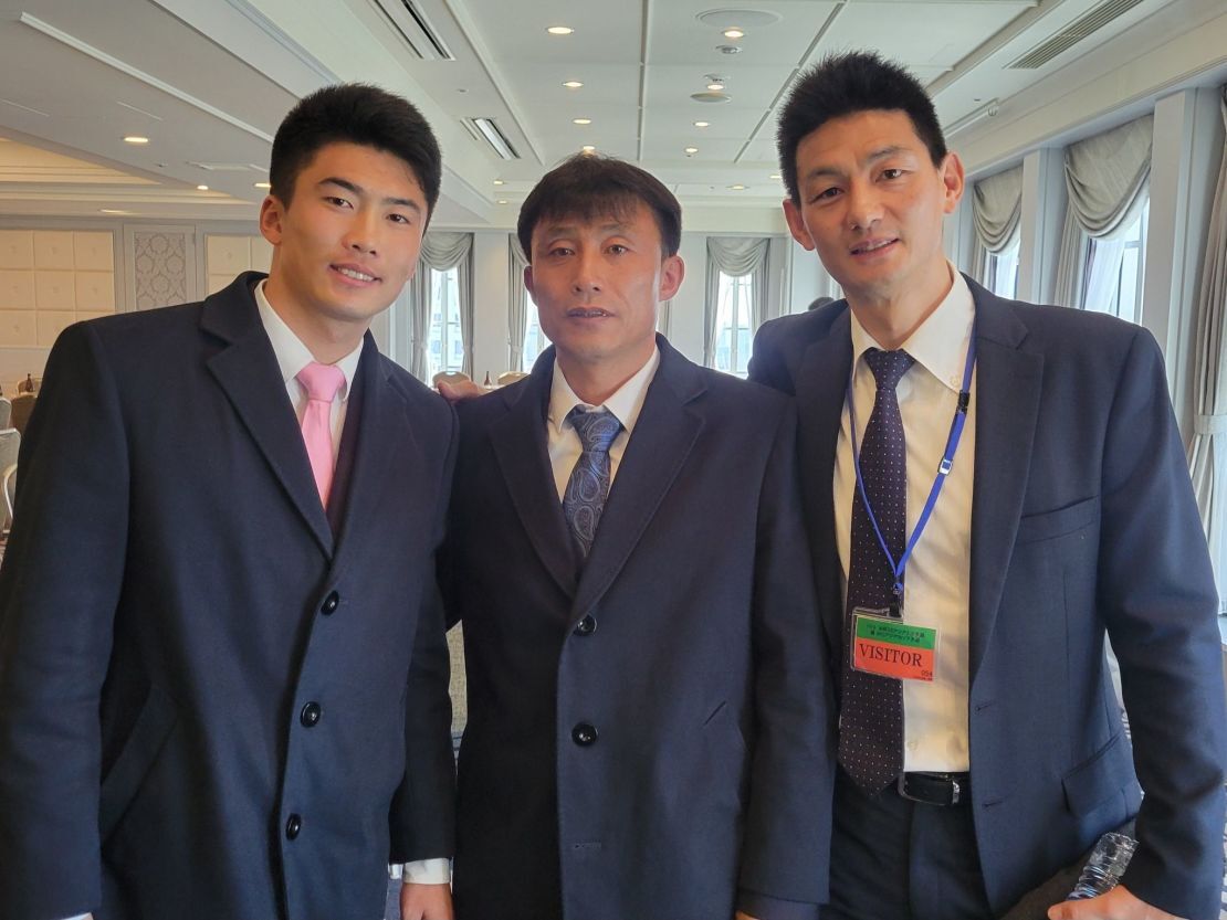 (右から)安氏、シン・ヨンナム氏、韓氏=3月、東京/ An Yong Hak