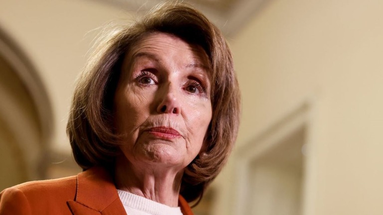 ペロシ前下院議長＝２０２３年１月、米首都ワシントン/Anna Moneymaker/Getty Images