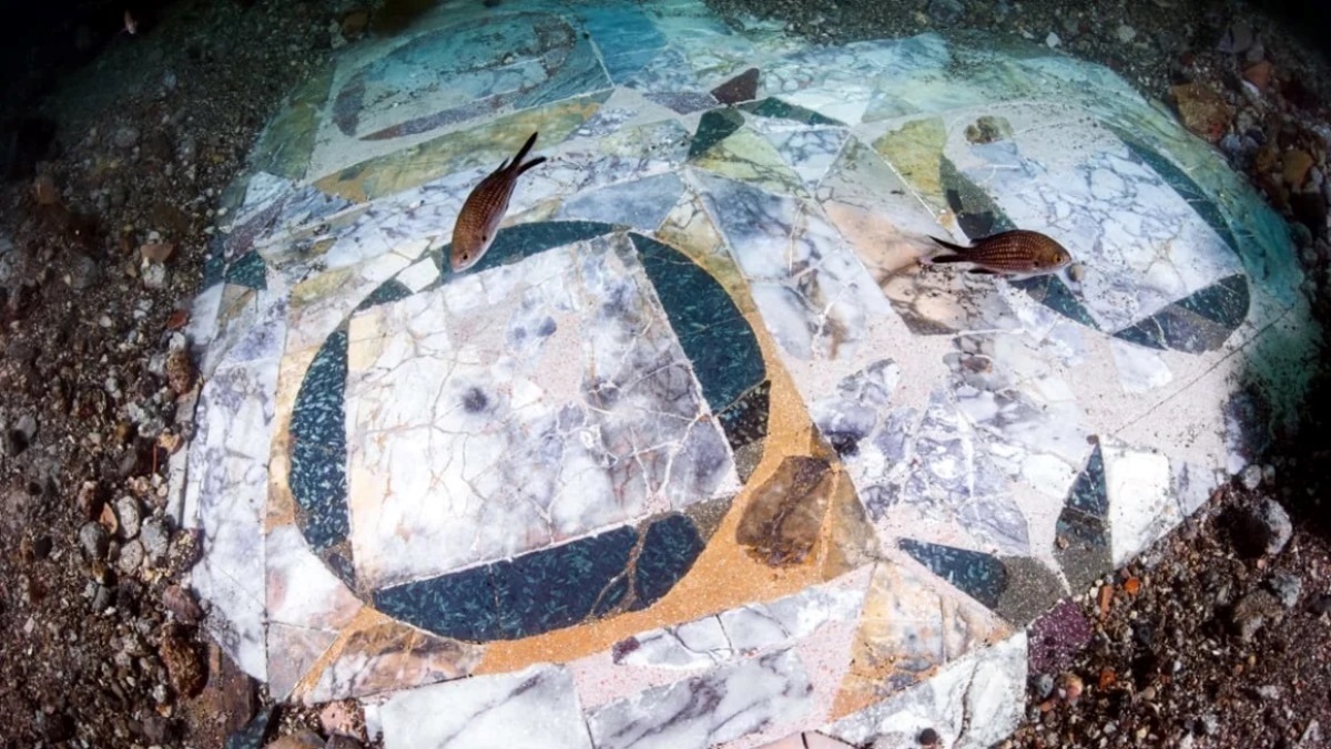 バイアエという古代の温泉街で見つかったモザイク