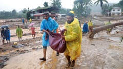 インド南部ケララ州で土砂崩れ、死者５７人　数百人が孤立