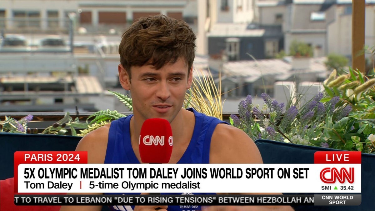 CNNの取材に対して「どうしたら何もしないでいられるのか分からない」と答えたデイリー選手=1日/CNN
