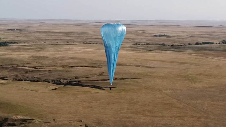 ２０２２年にコロラド州ブリッグスデールで試験飛行を行う巨大気球/Urban Sky