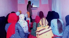 タリバン政権下で勉学を禁じられたアフガン女性たち、新たな学びの手段が希望に