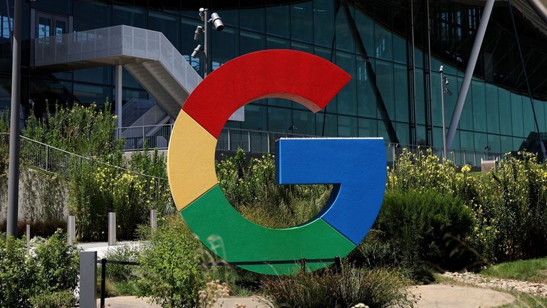 米政府がグーグルの事業分割を検討している/Justin Sullivan/Getty Images