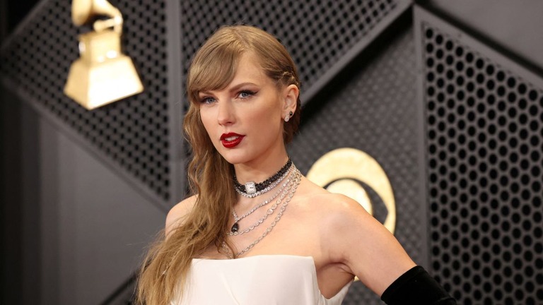 米人気歌手のテイラー・スウィフトさん。ハリケーンの被災者に向けて５００万ドル（約７億５０００万円）の寄付をしたことがわかった/Mario Anzuoni/Reuters