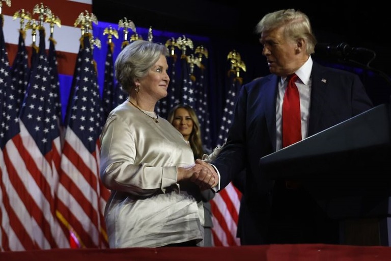トランプ氏は選挙対策本部長のスージー・ワイルズ氏を首席補佐官に任命すると発表した/Chip Somodevilla/Getty Images North America/Getty Images