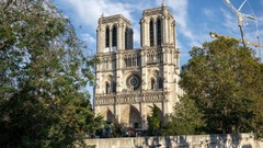 仏ノートルダム大聖堂、鐘の音再び　１９年の大規模火災以来