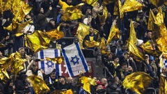 オランダ首都でデモ禁止令、イスラエルのサッカーファンへの暴力受け