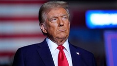 トランプ氏、１００％の関税示唆　ＢＲＩＣＳが新通貨創設なら