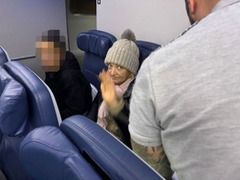 パリへの密航者が帰国し逮捕、刑事訴追の見通し