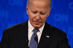 トランプ氏との討論中、バイデン氏は何度も発話に苦慮する様子を見せた