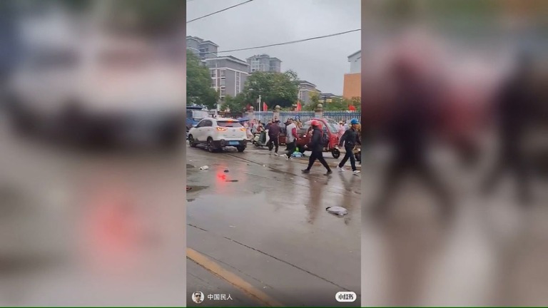 事件後の様子を捉えた画像＝１１月/XWL20182806666/Xiaohongshu