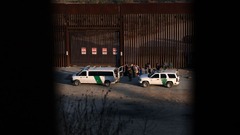 国境の町が非常事態宣言、移民の大量流入に身構えるメキシコ　トランプ米大統領就任で