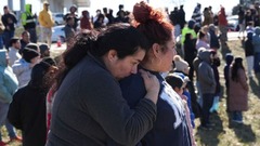 高校で銃撃、生徒２人死傷　発砲の男子生徒は死亡　米テネシー州