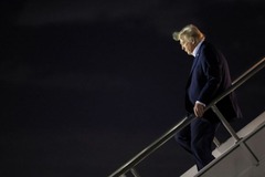 トランプ米大統領、コロンビアに２５％の「報復関税」　不法移民の受け入れ拒否で