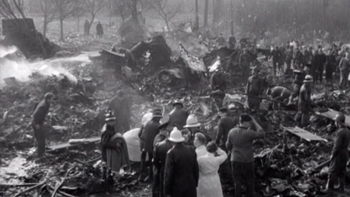 サベナ航空548便の墜落事故現場=1961年、ベルギー/AP/British Movietone