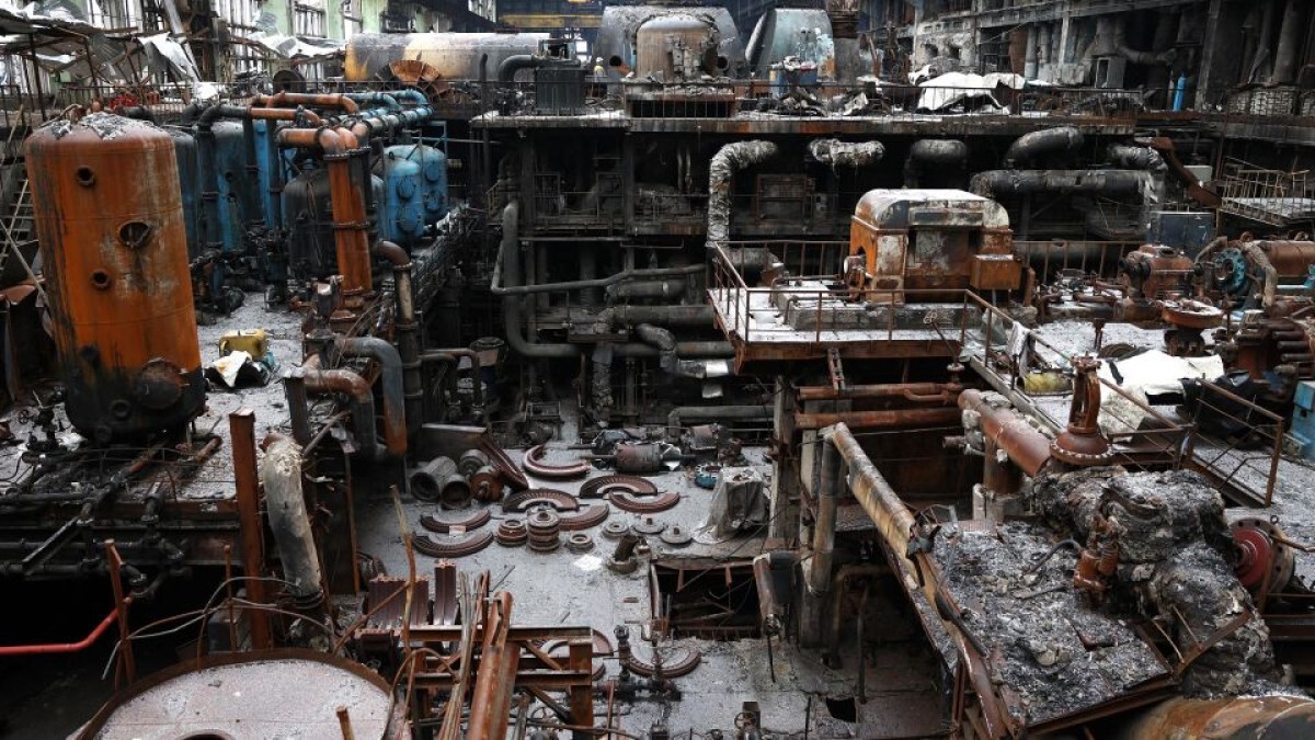 ロシアのミサイル攻撃で被害を受けた火力発電所=2024年12月5日、ウクライナ/Anatolii Stepanov/AFP/Getty Images