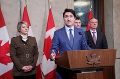 カナダ、米国に報復関税　トルドー首相が発表