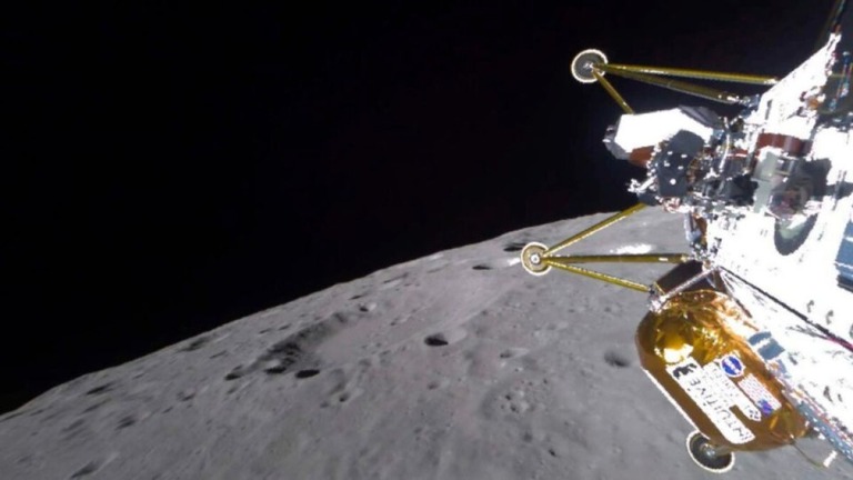 アテナが月面に接近する様子＝６日/NASA/AP