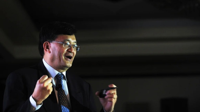 米半導体大手インテルの最高経営責任者（ＣＥＯ）に就任するリップブー・タン氏＝２００９年１１月１９日、インド・ベンガルール/Dibyangshu Sarkar/AFP/Getty Images