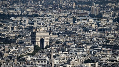非常時を生き抜く「サバイバルマニュアル」、仏で全世帯に配布へ　武力衝突も想定