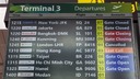 英ヒースロー空港閉鎖、損失は「数百億円」か　広い範囲に混乱
