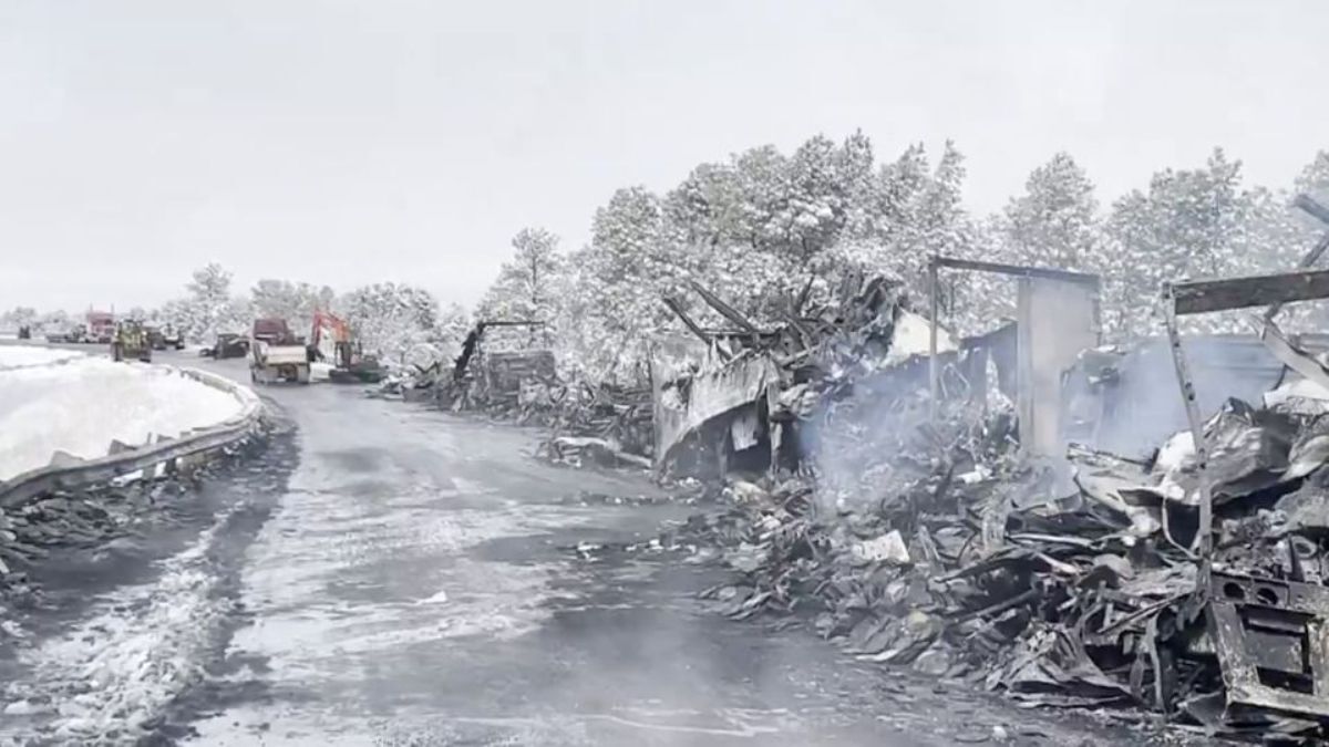 アリゾナ州では3月13日に複数の車両が巻き込まれた事故が発生していた/Arizona Deparmtent of Public Safety