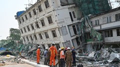 ミャンマー地震、建物の倒壊続く　１００時間後にがれきの中から男性救出も