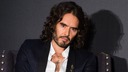 英人気コメディアン、レイプと性的暴行の罪で訴追