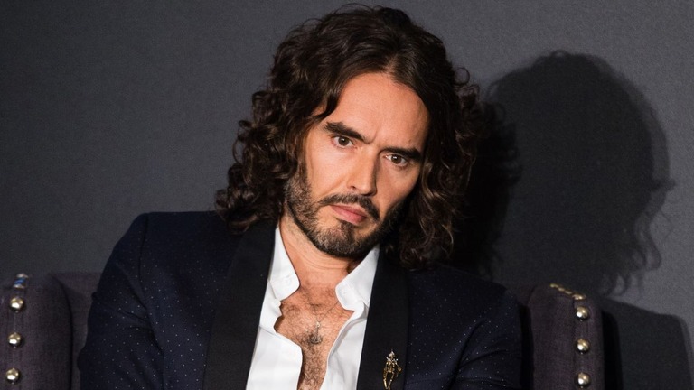 コメディアンで俳優のラッセル・ブランドさんが、レイプと性的暴行などで起訴された/Jeff Spicer/Getty Images