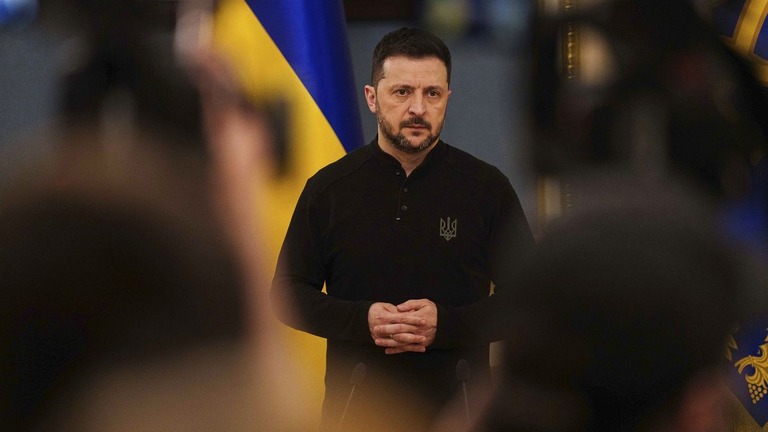 ウクライナのゼレンスキー大統領がロシア軍に参加した中国人２人の拘束を明らかにした/Evgeniy Maloletka/AP