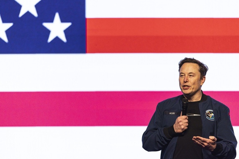 テスラのイーロン・マスク最高経営責任者（ＣＥＯ）/Jeffrey Phelps/AP via CNN Newsource