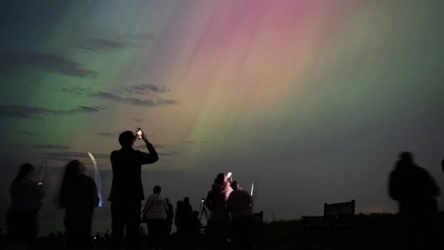 太陽嵐でオーロラ発生か、通常より南で観測の可能性も　米