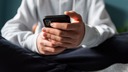 ソーシャルメディアは若者の精神衛生に悪影響、１０代のほぼ半数が回答　米調査