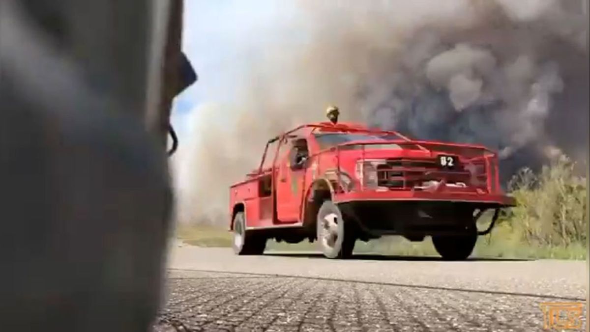 ニュージャージー州オーシャン郡の山火事の様子/TheLakewoodScoop.com