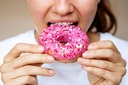 超加工食品の摂取、１０％増えるごとに早死にリスクが３％増　新研究