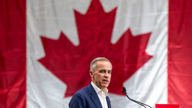カナダの総選挙はカーニー首相率いる自由党が勝利する見通しとなった/Rich Lam/Getty Images