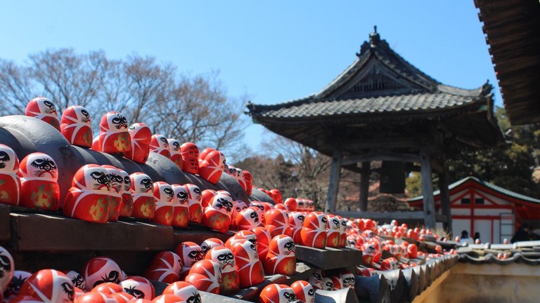 大阪・箕面市の勝尾寺は、膨大なダルマのコレクションから「ダルマ寺」として知られる/Rebecca Cairns/CNN
