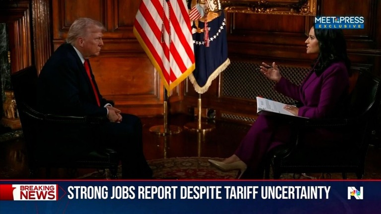 ＮＢＣニュースのインタビューに応じるトランプ氏＝２日/From NBC News