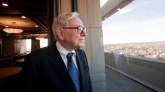 オマハの景色を見やるバフェット氏＝２０１２年
