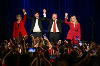 豪総選挙、与党・労働党が勝利して政権維持　反トランプ感情の試金石