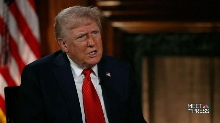 ＮＢＣの番組に出演し、インタビューに答えるトランプ大統領/NBC