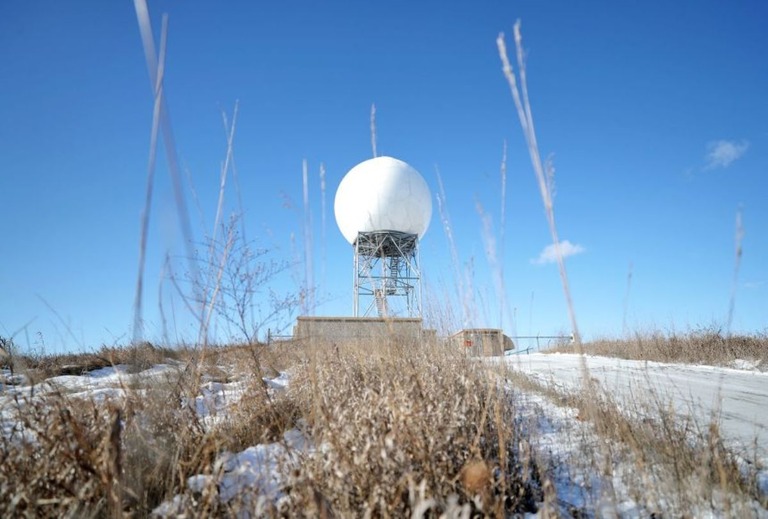 国立気象局（ＮＷＳ）の気象観測レーダー＝米ウィスコンシン州/Anthony Wahl/The Janesville Gazette/AP/File