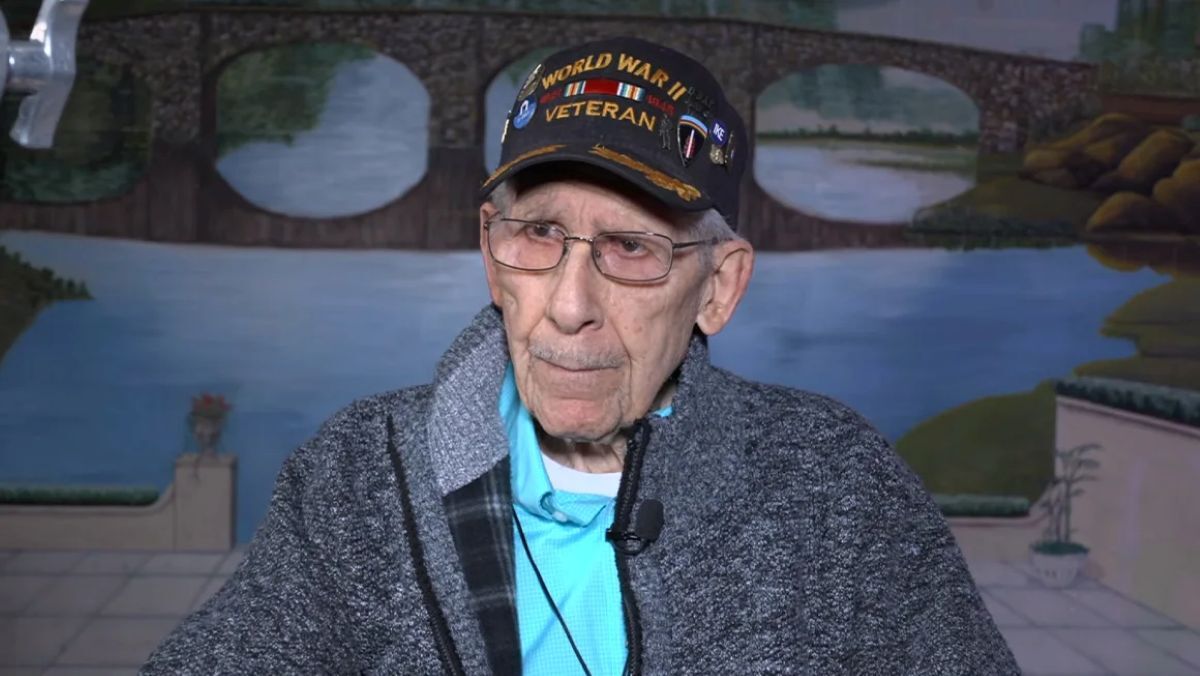 欧州での第2次大戦終結をランスで目撃した元米兵、ルイス・グラジアーノさん/CNN