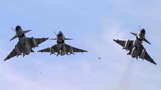兵器開発に多額を投じる中国、印パ紛争は初の大きな試練か