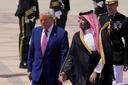 トランプ米大統領、サウジアラビアに到着　中東歴訪スタート